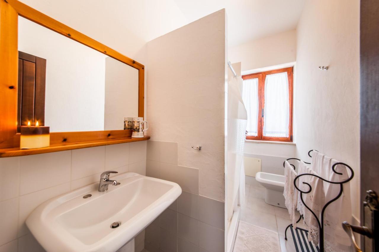 La Casa Di Mannazzotta 1 Bed & Breakfast กัสเตลซาร์โด ภายนอก รูปภาพ