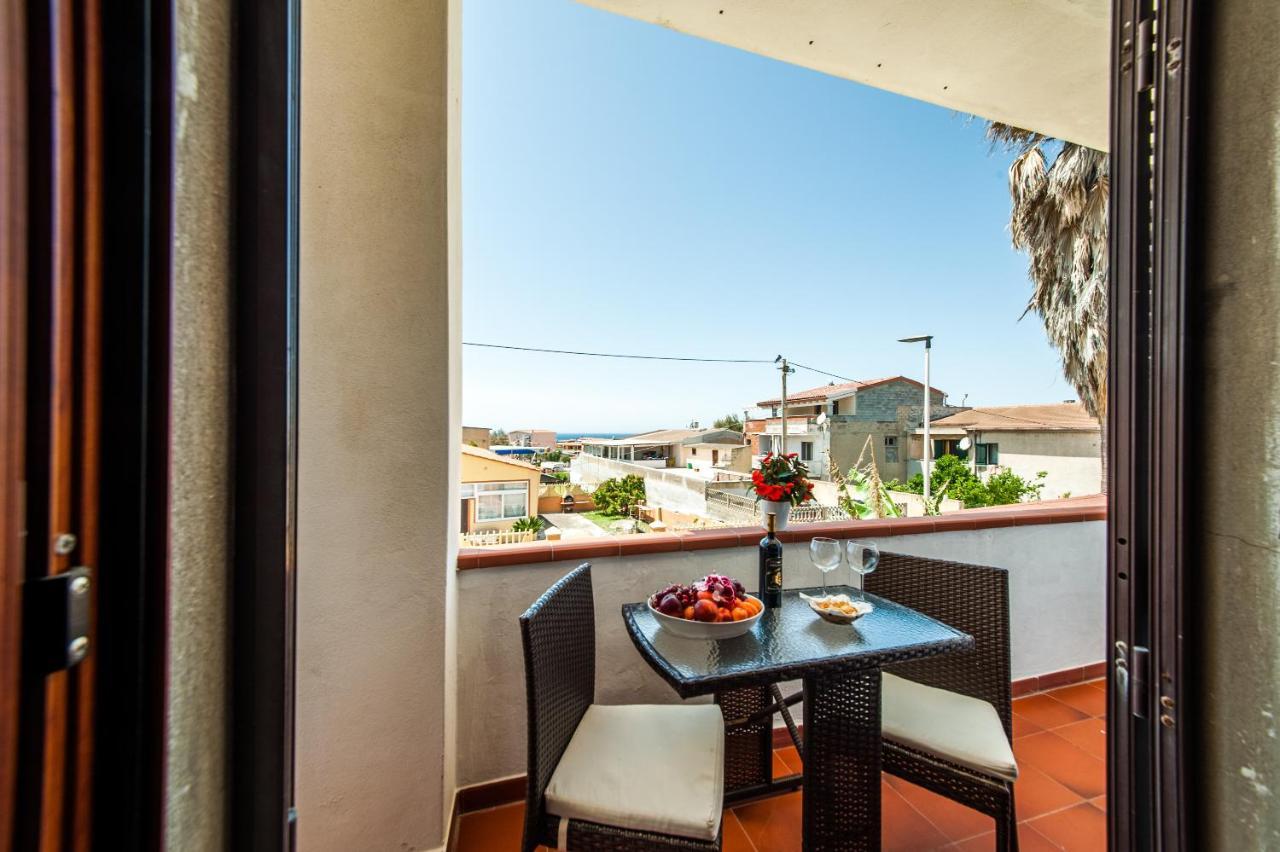 La Casa Di Mannazzotta 1 Bed & Breakfast กัสเตลซาร์โด ภายนอก รูปภาพ