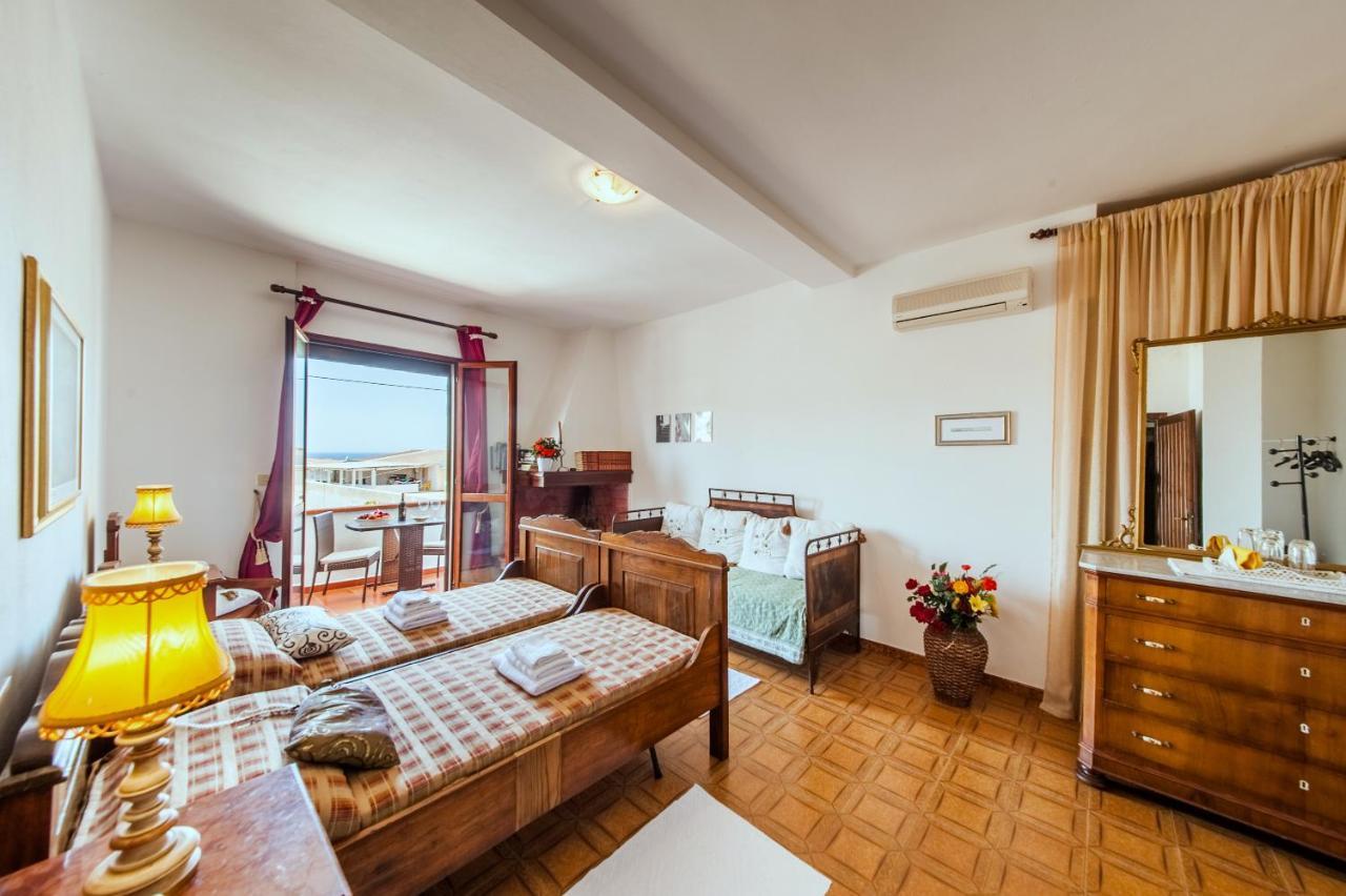 La Casa Di Mannazzotta 1 Bed & Breakfast กัสเตลซาร์โด ภายนอก รูปภาพ